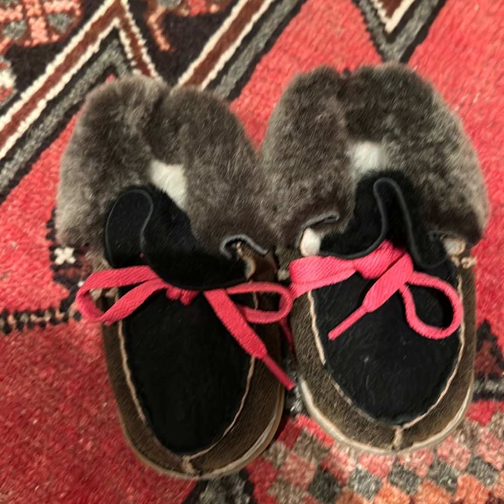 Faux Sherpa indoor outdoor slippers